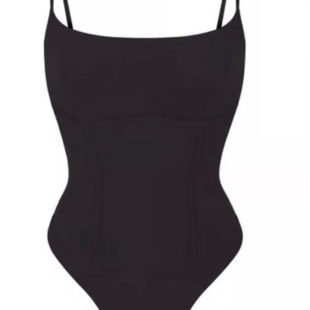 SKIMS- Fits Everybody Corset Bodysuit color onyx - Picture 6 of 6